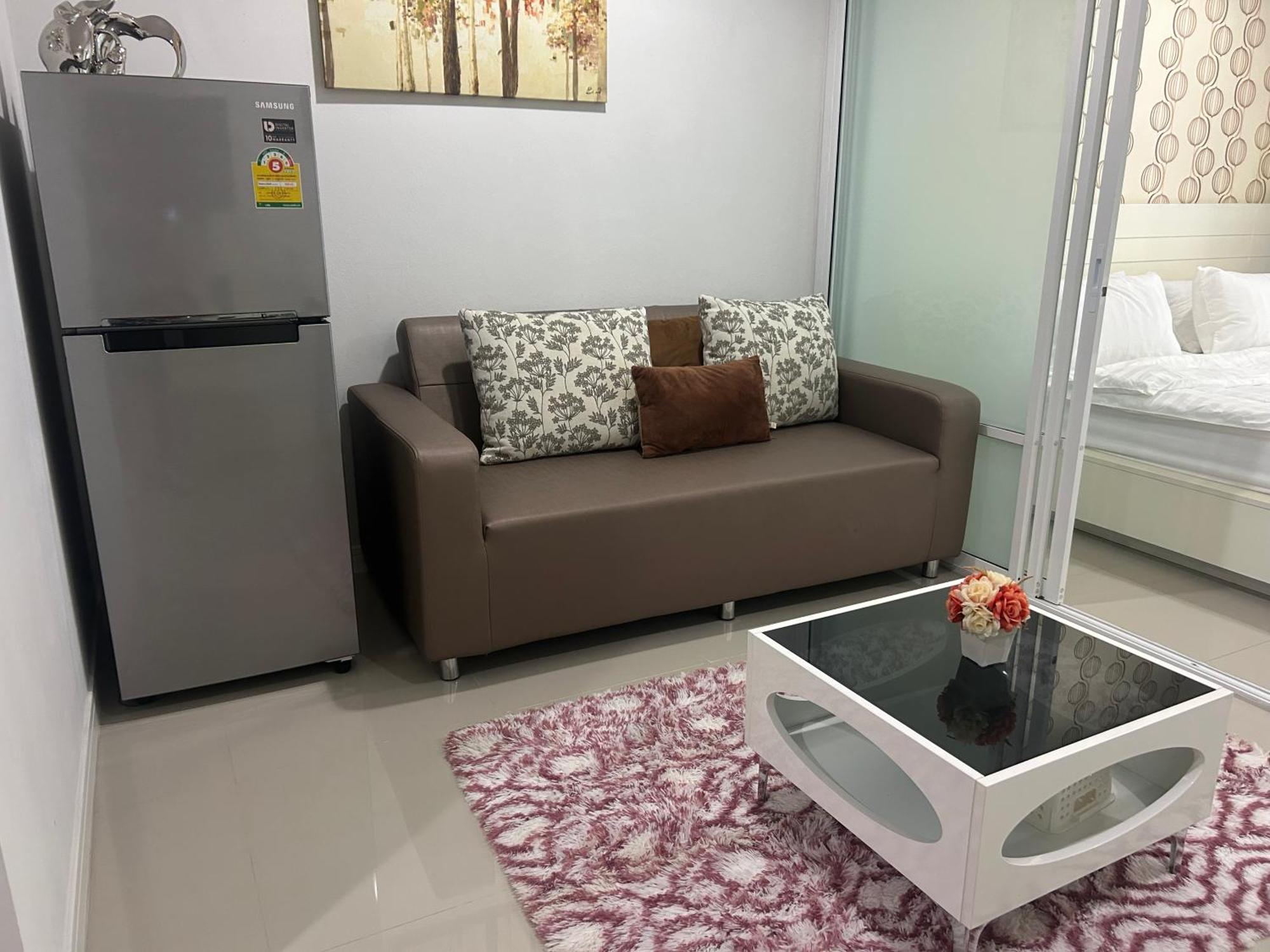 Baan Klang Condo In Central HHQ Exteriör bild